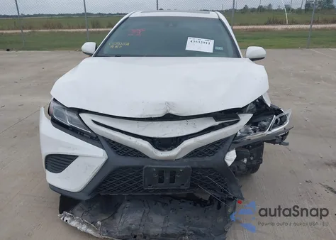 2018 Toyota Camry Se z USA, uszkodzony, nr VIN 4T1B11HK4JU676622